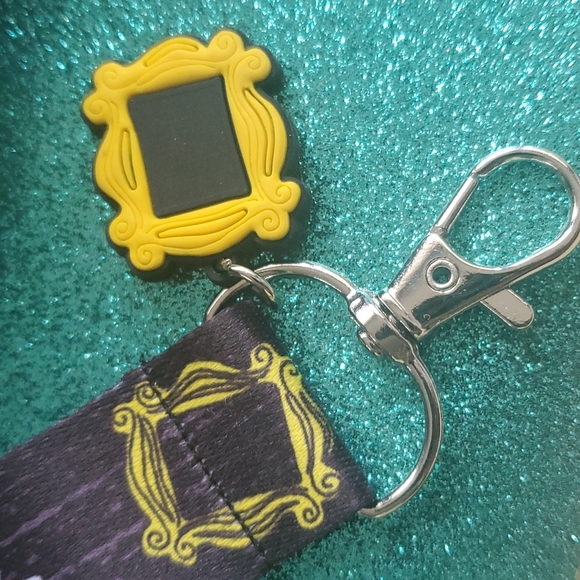 Friends lanyard - Picture 3 of 6